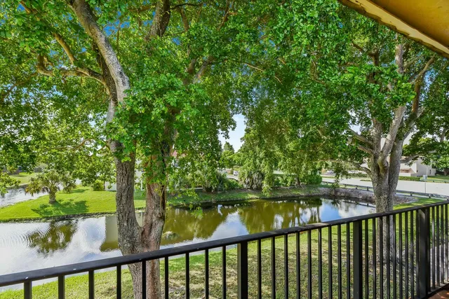 $185,000 | 10936 Royal Palm Boulevard, Coral Springs, FL 33065