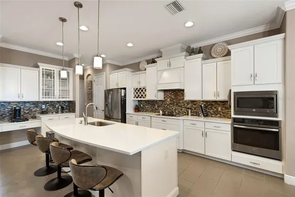 $998,000 | 380 165th Court Northeast, Bradenton, FL 34212