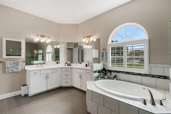 $998,000 | 380 165th Court Northeast, Bradenton, FL 34212