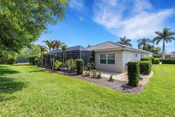 $998,000 | 380 165th Court Northeast, Bradenton, FL 34212