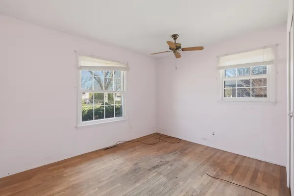 $320,000 | 30W125 Claymore Lane, Naperville, IL 60563