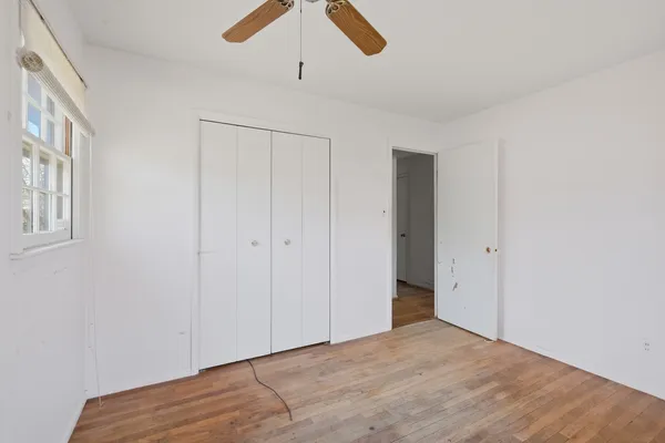 $320,000 | 30W125 Claymore Lane, Naperville, IL 60563
