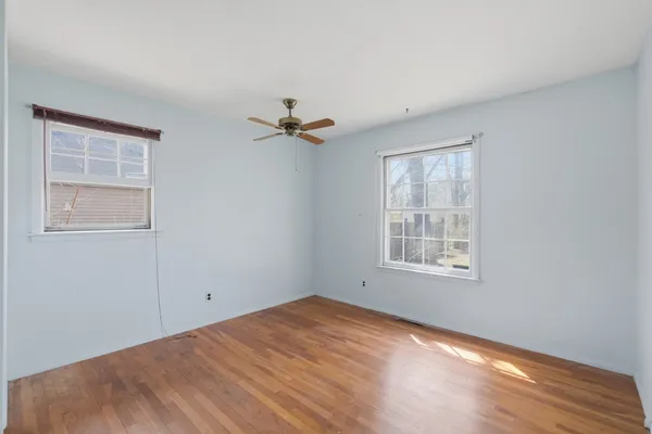 $320,000 | 30W125 Claymore Lane, Naperville, IL 60563