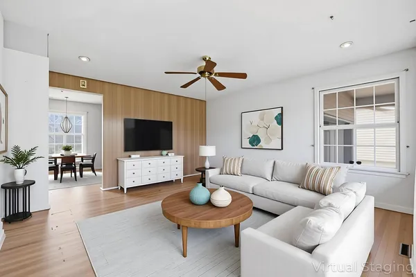 $320,000 | 30W125 Claymore Lane, Naperville, IL 60563