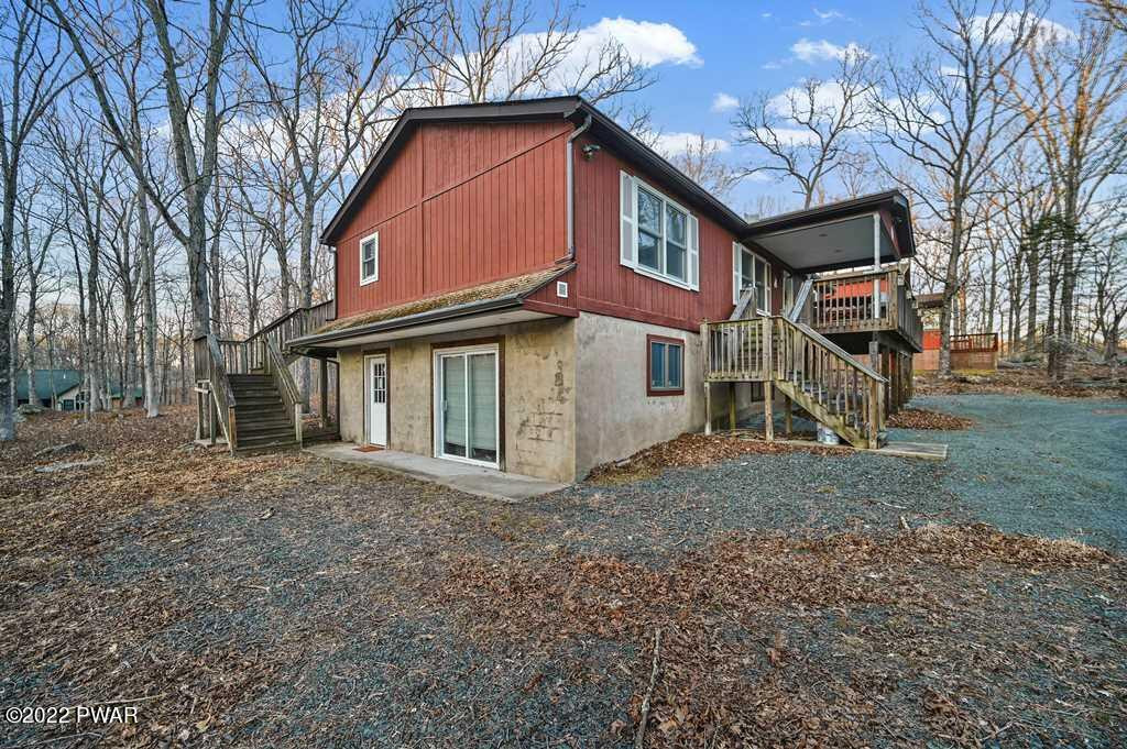 111 Maple Leaf Road Lackawaxen, PA 18435 - Photo 4 of 44 Exterior 04