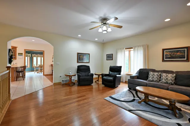 $695,000 | N5020 Red Pine Trail, Spooner, WI 54801