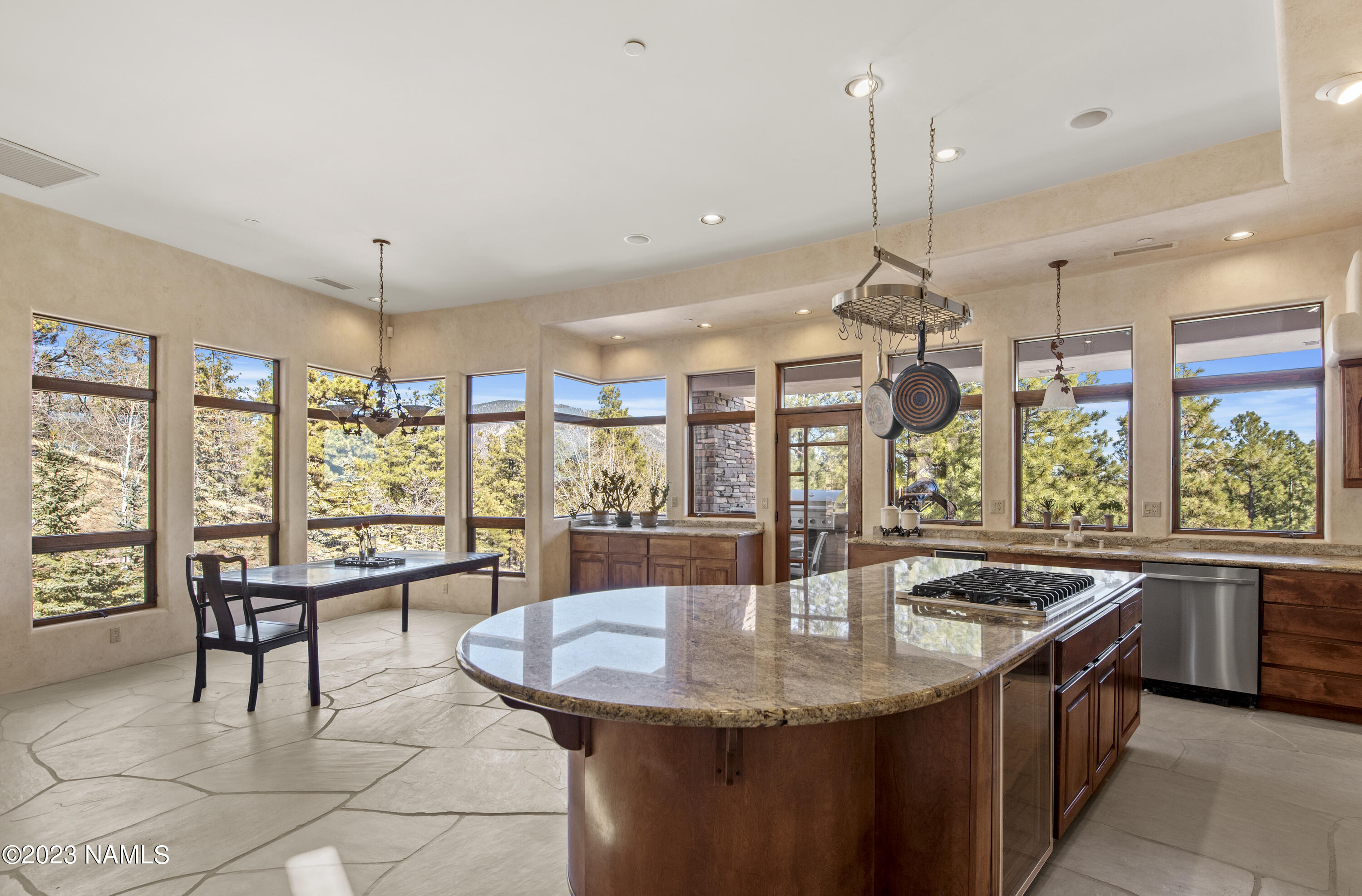 1520 Tolchaco Road Flagstaff, AZ 86001 - Photo 19 of 58 DSC_2212