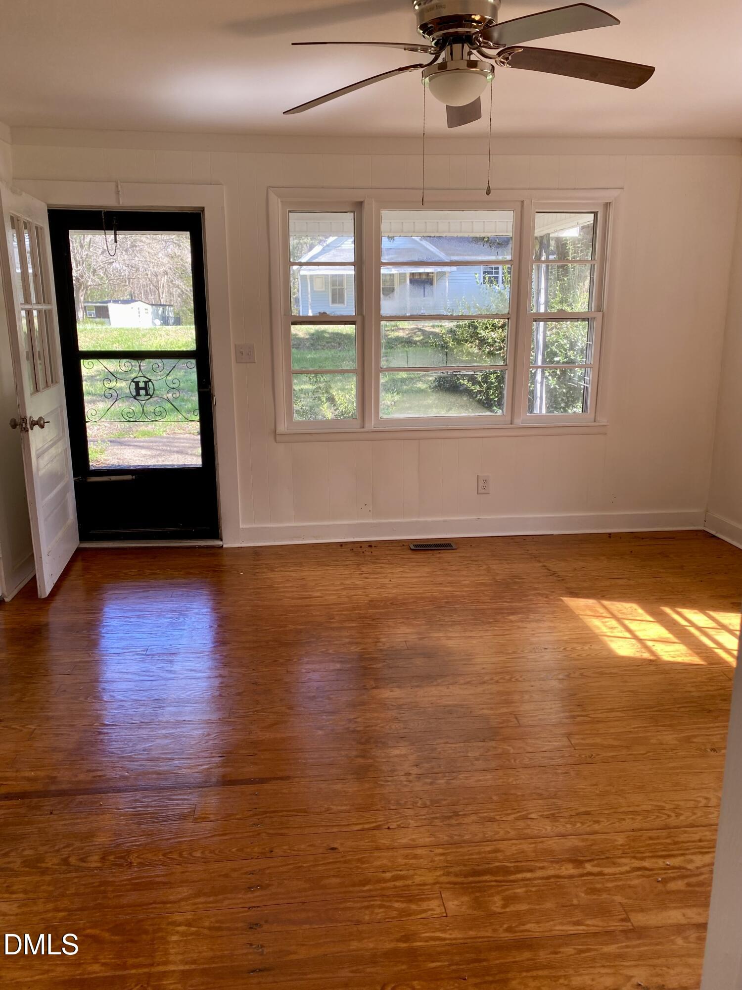 183 Red Hill Loop Road Warrenton, NC 27589 - Photo 6 of 25 IMG_4978