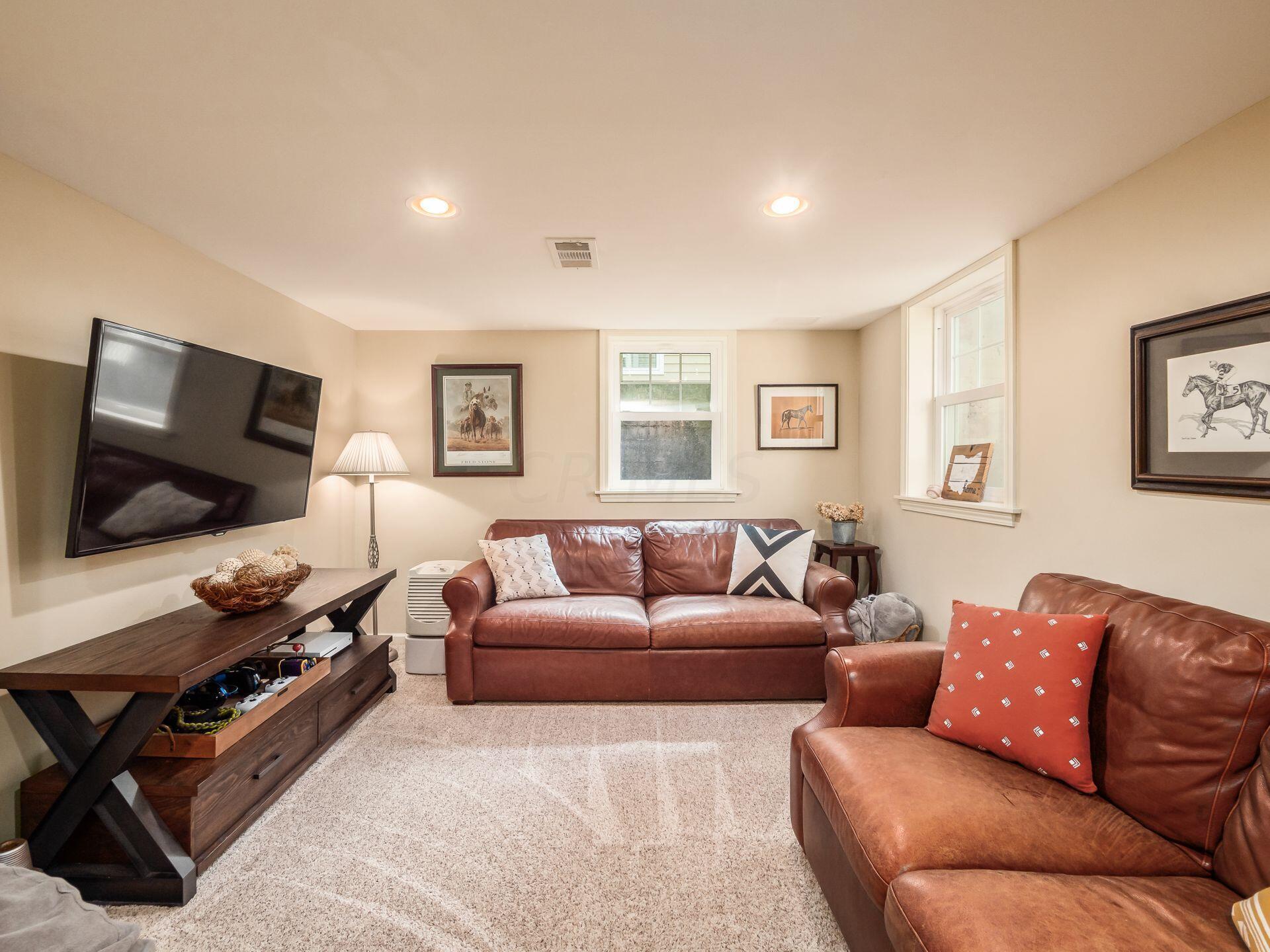 1544 Guilford Road Columbus, OH 43221 - Photo 49 of 76 LL Rec Room