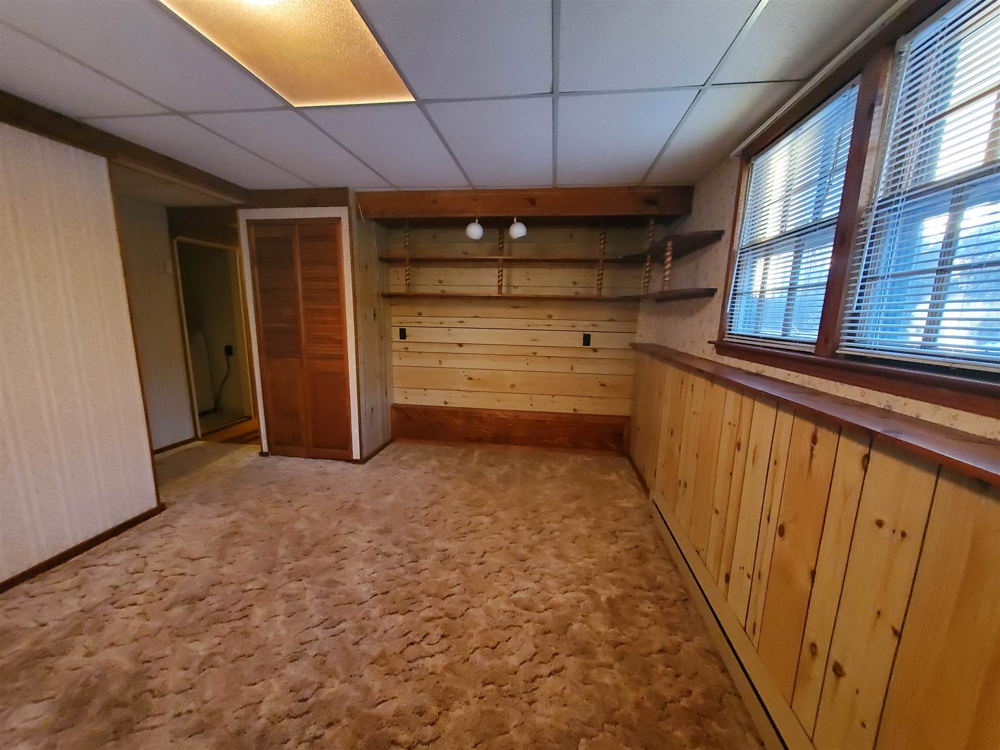 156 Mammoth Road Londonderry, NH 03053 - Photo 24 of 29 Gallery Image 24