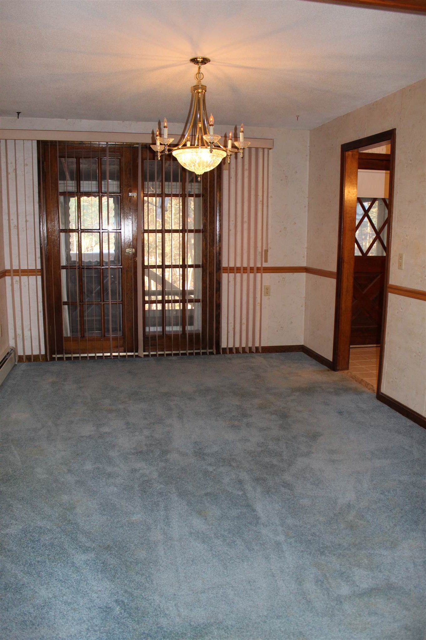 156 Mammoth Road Londonderry, NH 03053 - Photo 9 of 29 Gallery Image 9