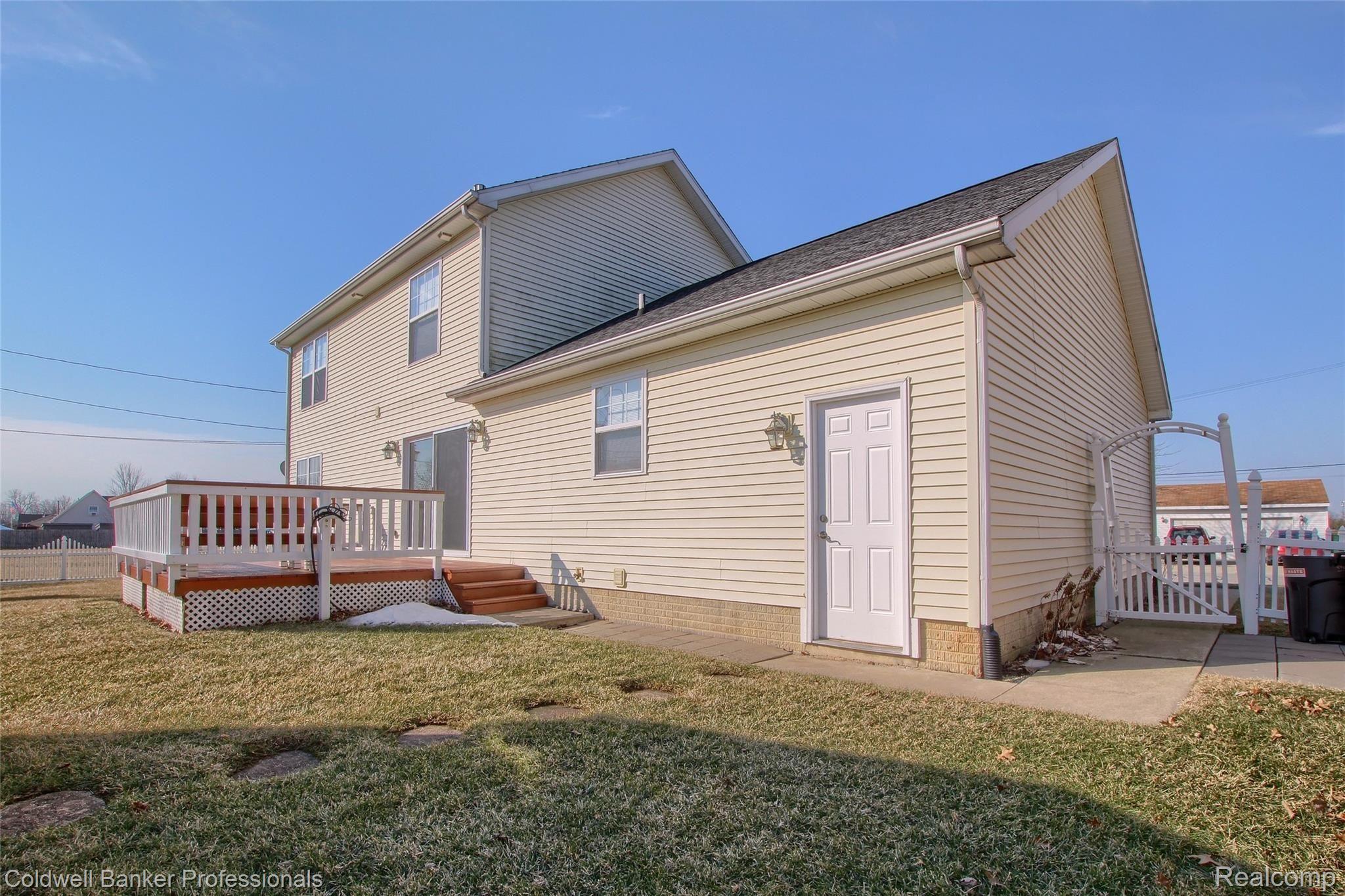 4982 Sycamore Road Newport, MI 48166 - Photo 29 of 32 Back