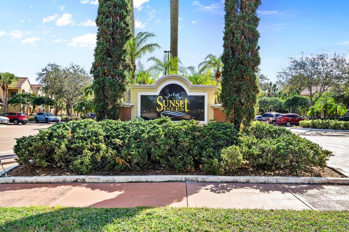 10360 Fox Trail Road South, Unit 1613 Royal Palm Beach, FL 33411 - Photo 1 of 33 Front of Community