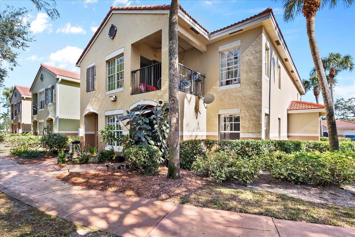 10360 Fox Trail Road South, Unit 1613 Royal Palm Beach, FL 33411 - Photo 2 of 33 IMG_1251