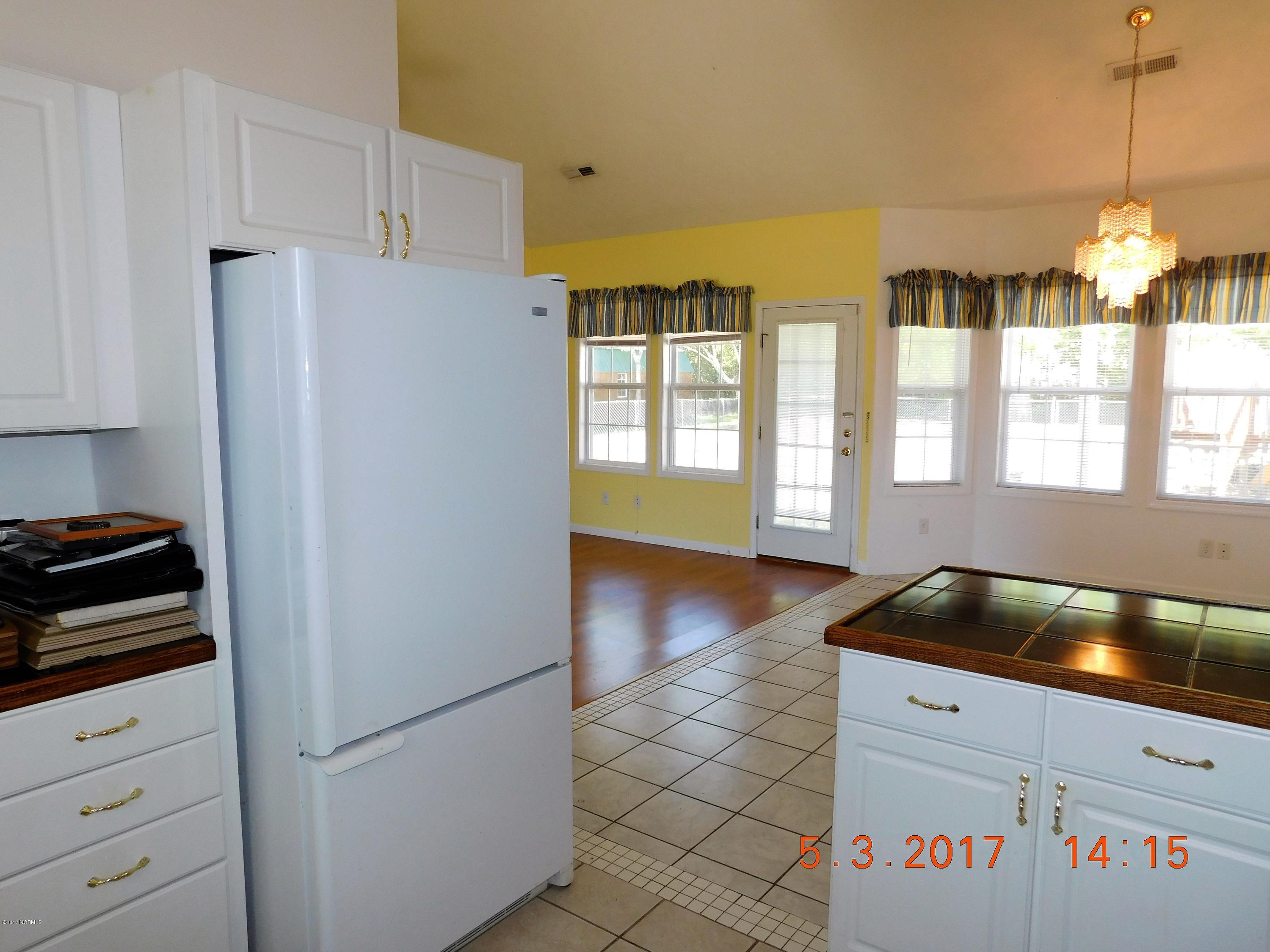 550 West Firetower Road Swansboro, NC 28584 - Photo 8 of 29 DSCN1509