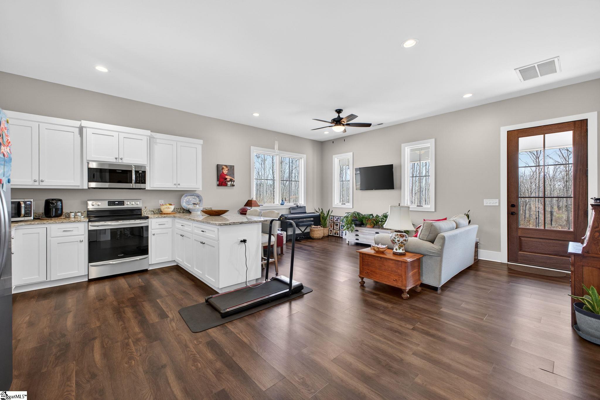 123 Southern Road Belton, SC 29627 - Photo 35 of 49
