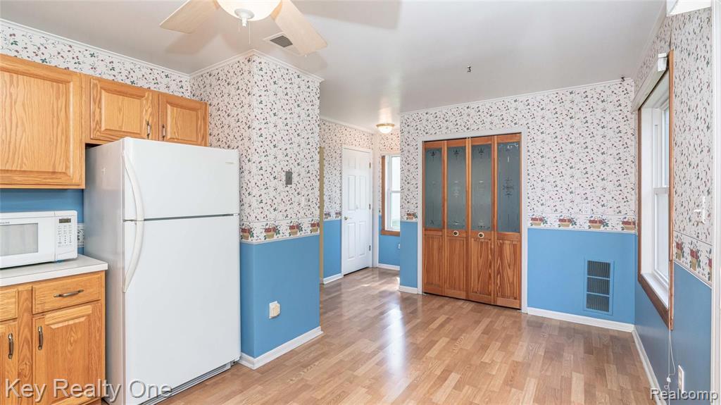 1034 Larson Court Rochester Hills, MI 48307 - Photo 5 of 15