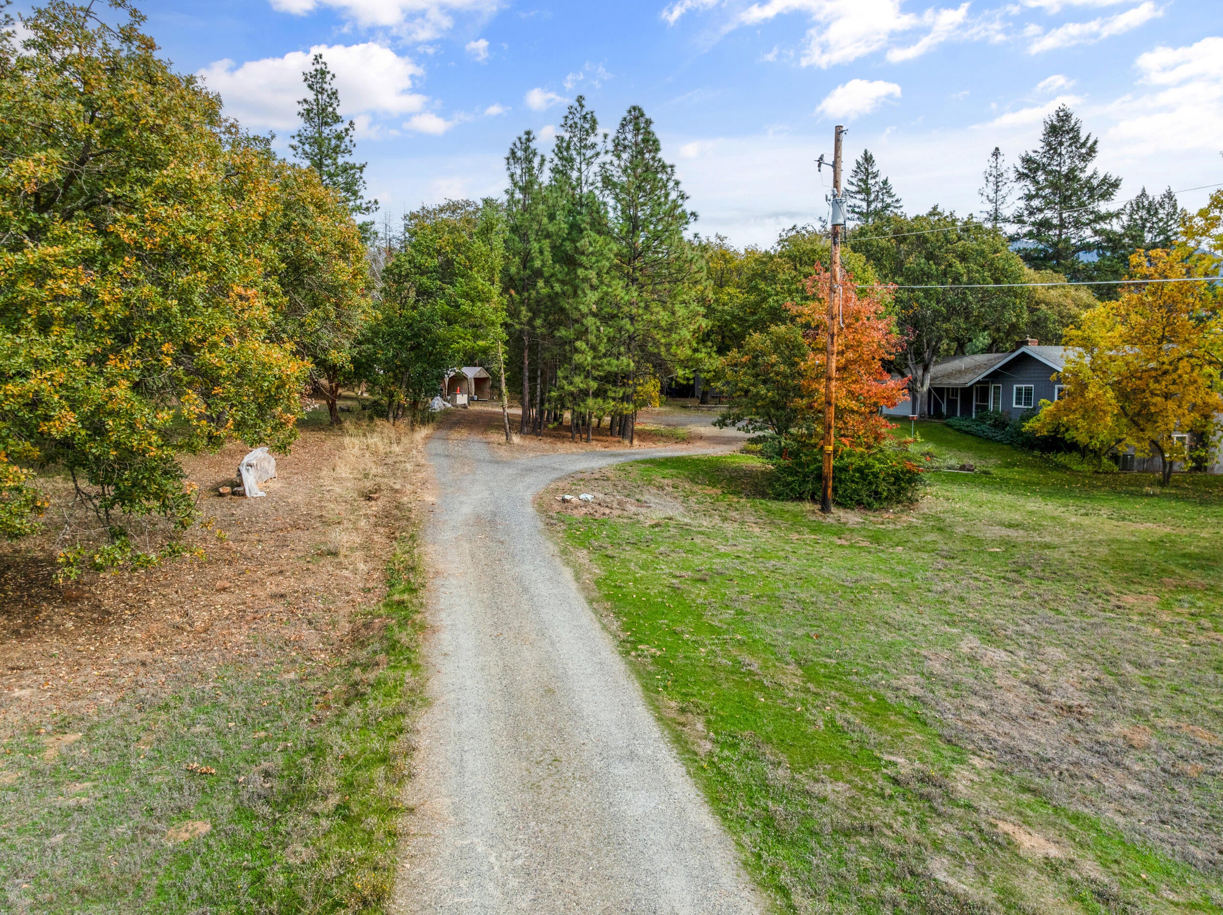 348 Ridgewood Drive Jacksonville, OR 97530 - Photo 53 of 55 348-ridgewood-dr (kassidy lowe)-dr-14