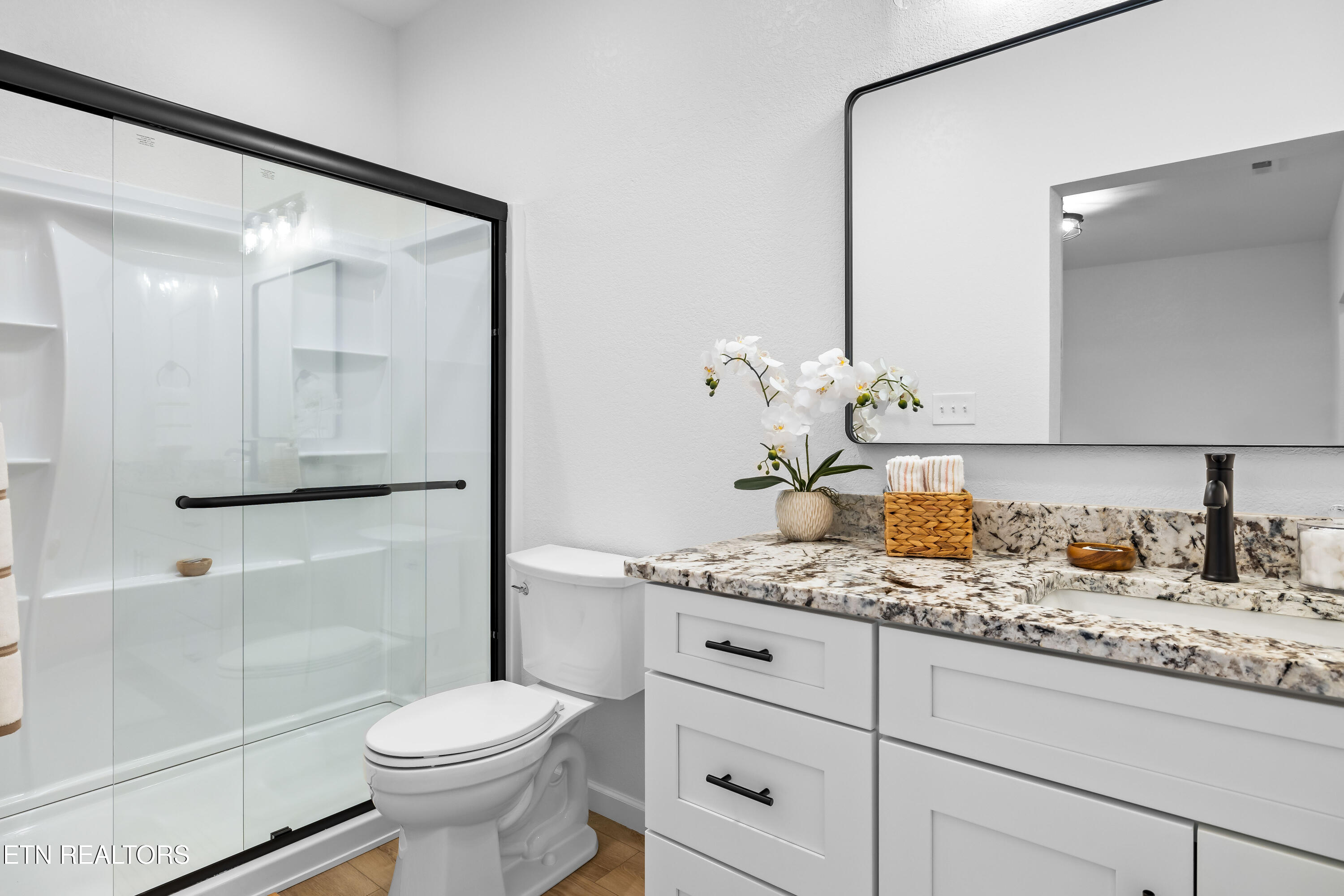 2507 Grotto Lane Sevierville, TN 37876 - Photo 25 of 35 Full Bath 1