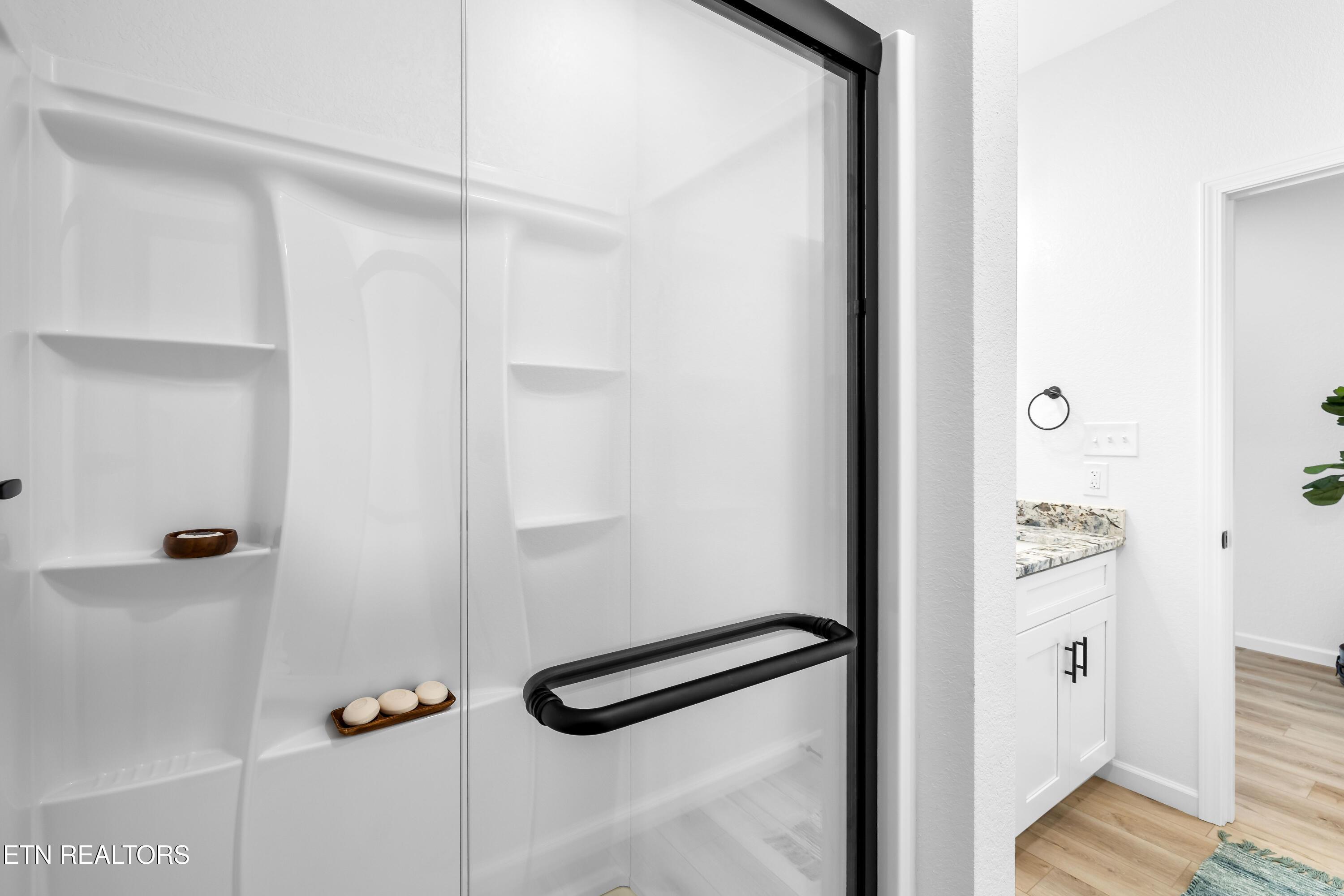 2507 Grotto Lane Sevierville, TN 37876 - Photo 27 of 35 Full Bath 2