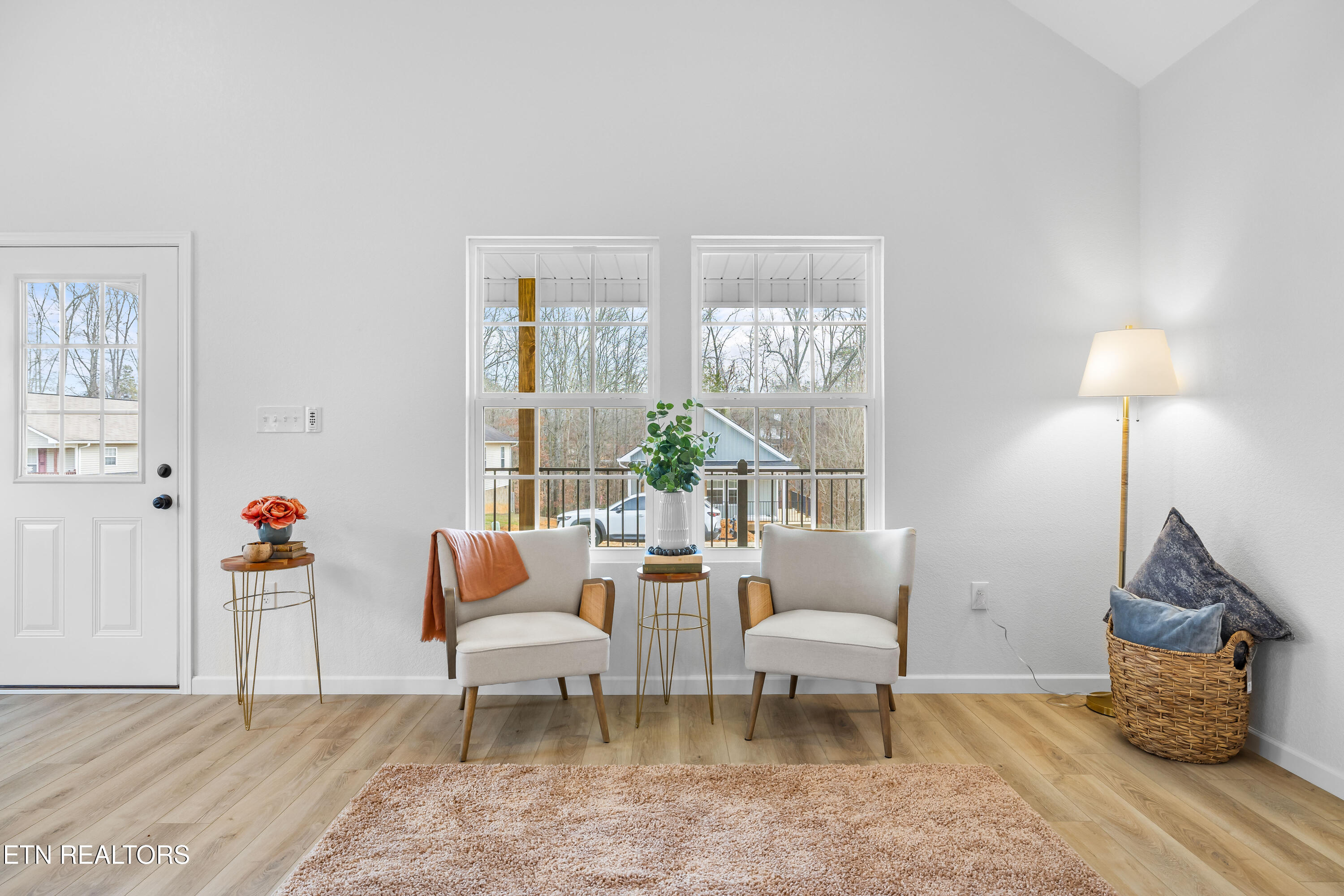 2507 Grotto Lane Sevierville, TN 37876 - Photo 9 of 35 Living Rm