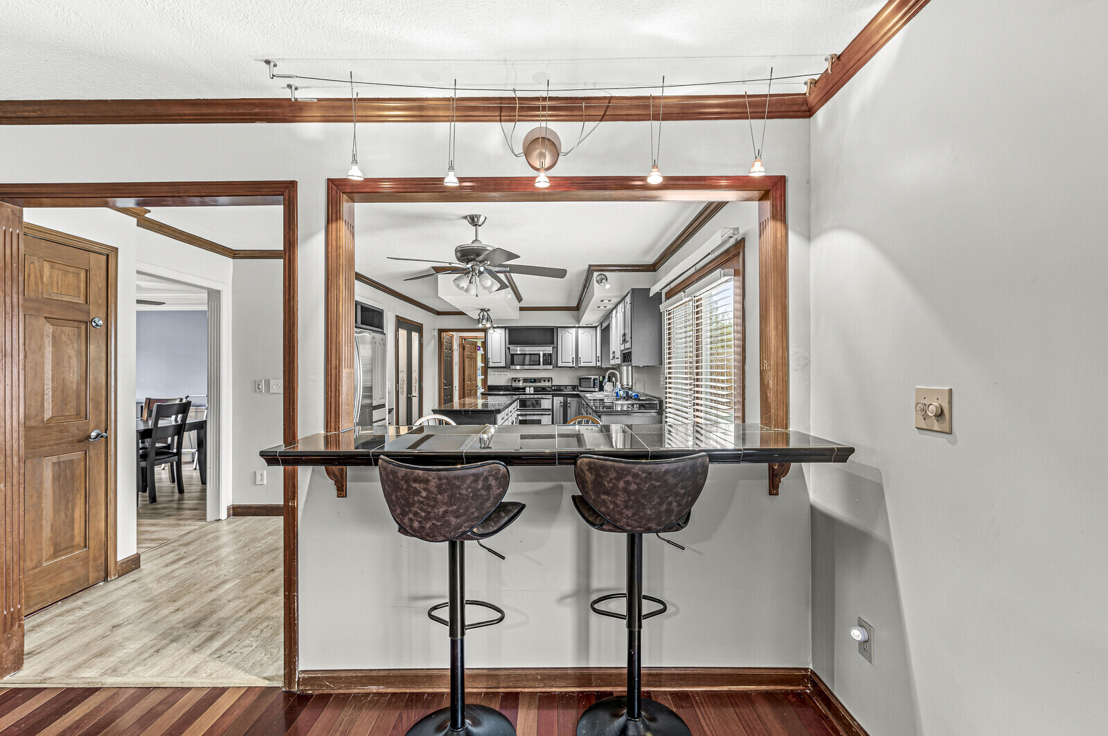 8719 Promontory Road Indianapolis, IN 46236 - Photo 12 of 53 Gallery Image 12
