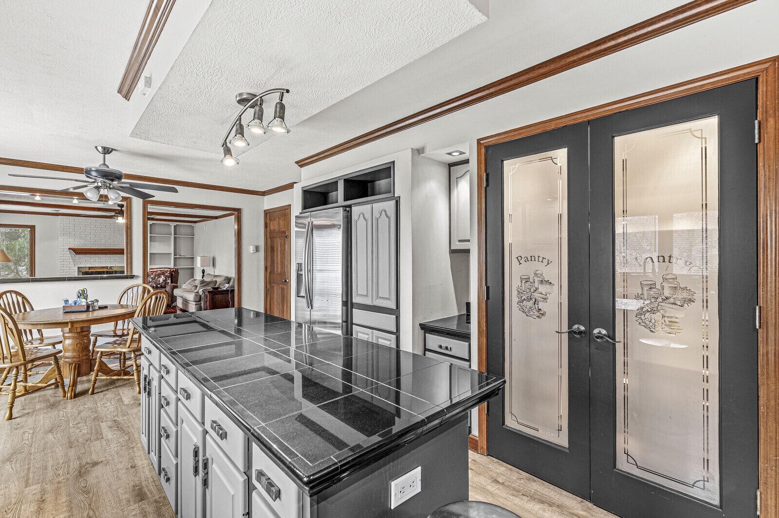 8719 Promontory Road Indianapolis, IN 46236 - Photo 18 of 53 Gallery Image 18