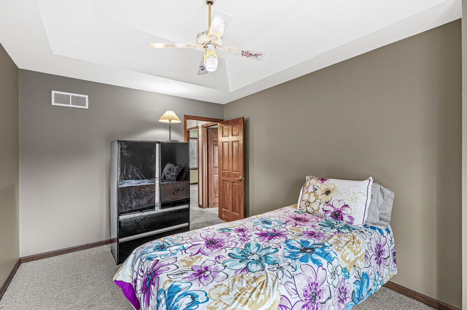 8719 Promontory Road Indianapolis, IN 46236 - Photo 26 of 53 Gallery Image 26