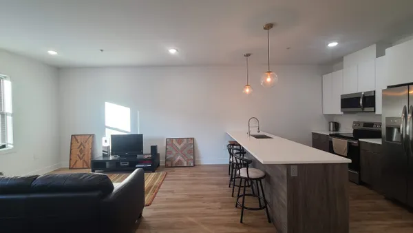 $2,475 | 111 75th Street, Unit 205, North Bergen, NJ 07047