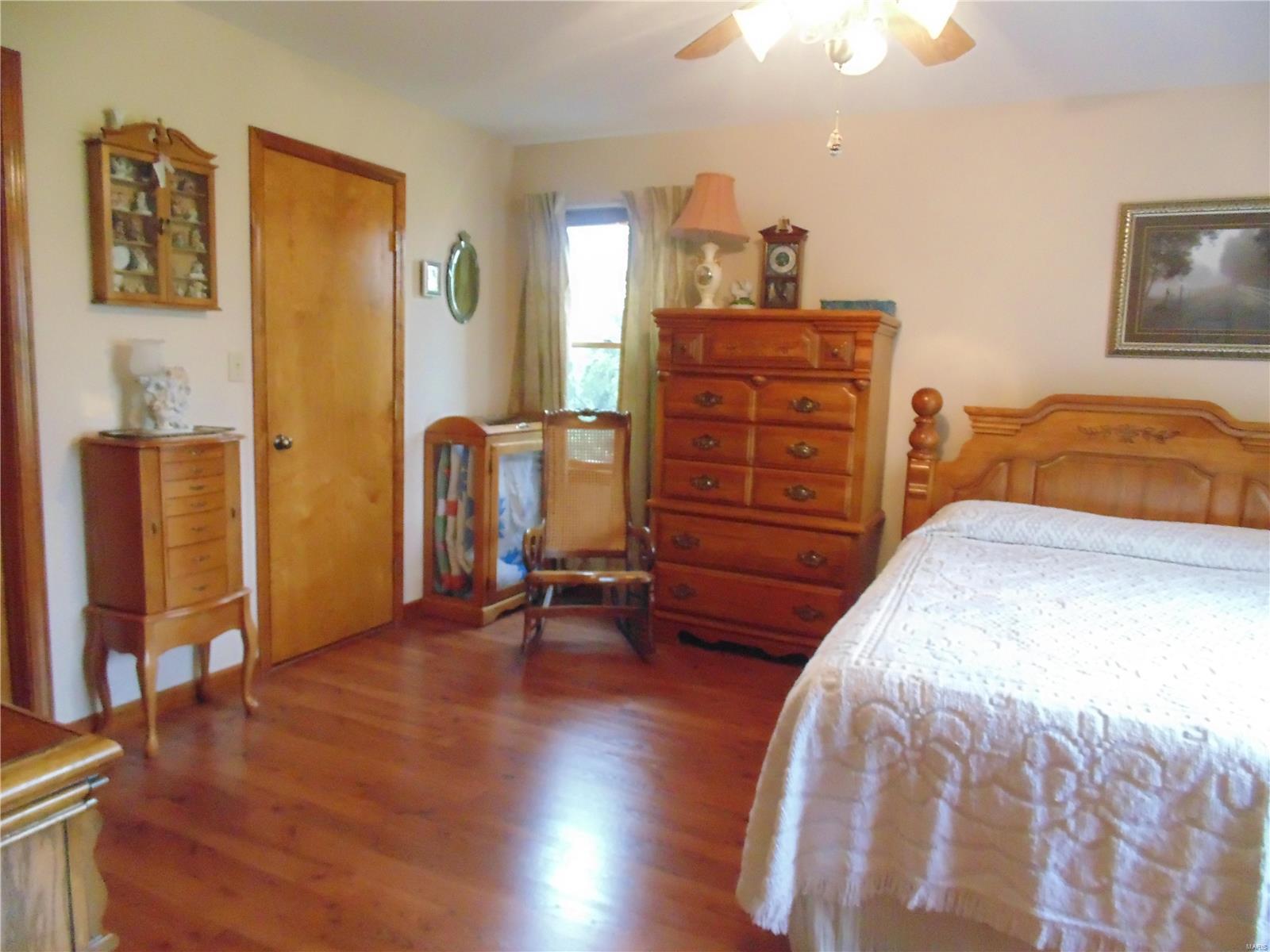 849 Pokey Road Pocahontas, IL 62275 - Photo 16 of 53 Gallery Image 16
