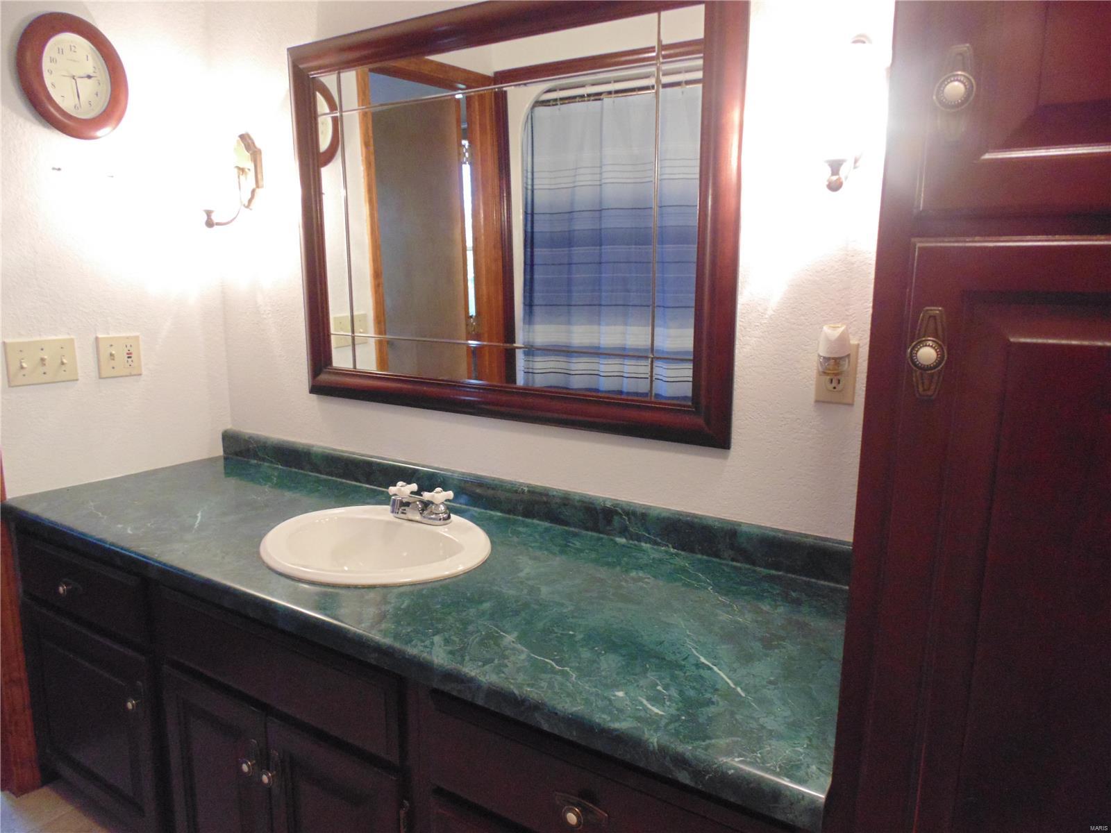 849 Pokey Road Pocahontas, IL 62275 - Photo 17 of 53 Gallery Image 17