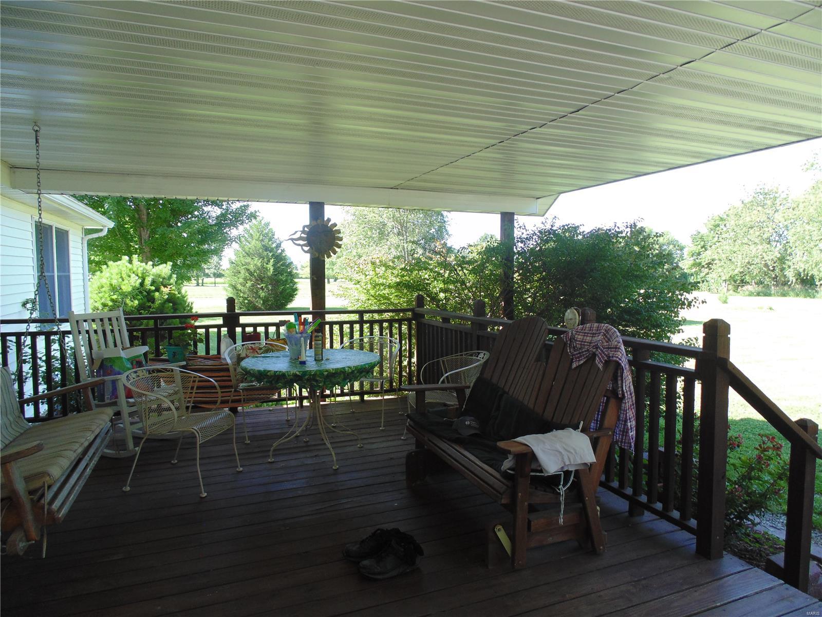 849 Pokey Road Pocahontas, IL 62275 - Photo 8 of 53 Gallery Image 8