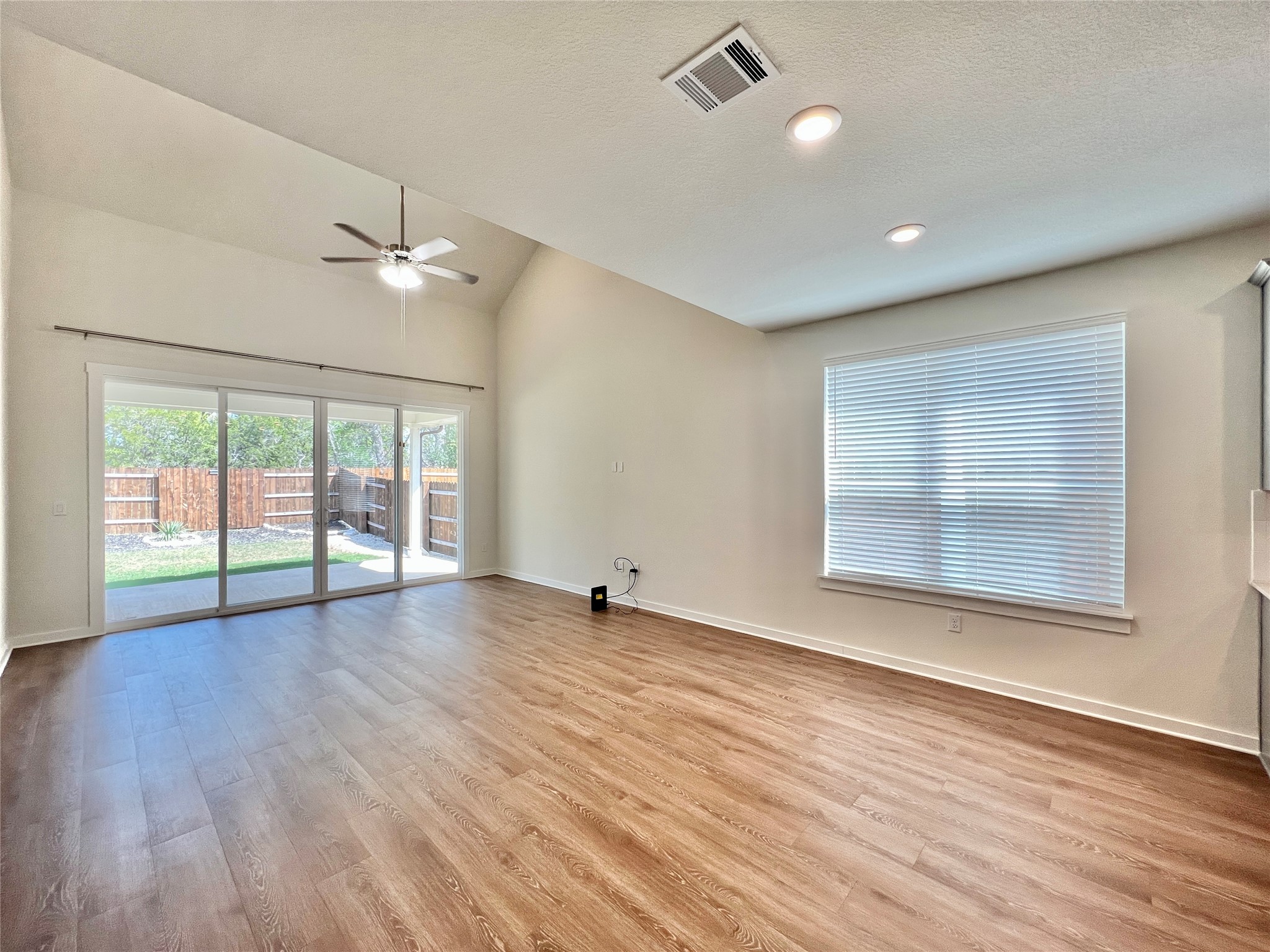 2028 Ruger Pass Leander, TX 78641 - Photo 7 of 22