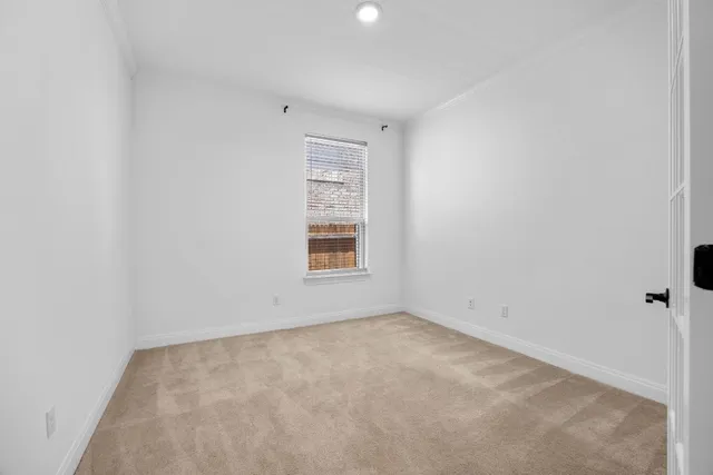 $3,400 | 22212 Coyote Cave Trail, Spicewood, TX 78669