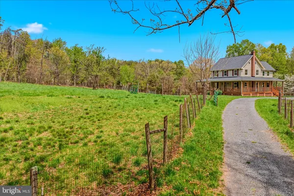 $599,900 | 344 Tub Run Hollow Road, Hedgesville, WV 25427