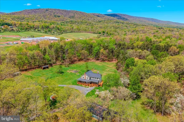 $599,900 | 344 Tub Run Hollow Road, Hedgesville, WV 25427