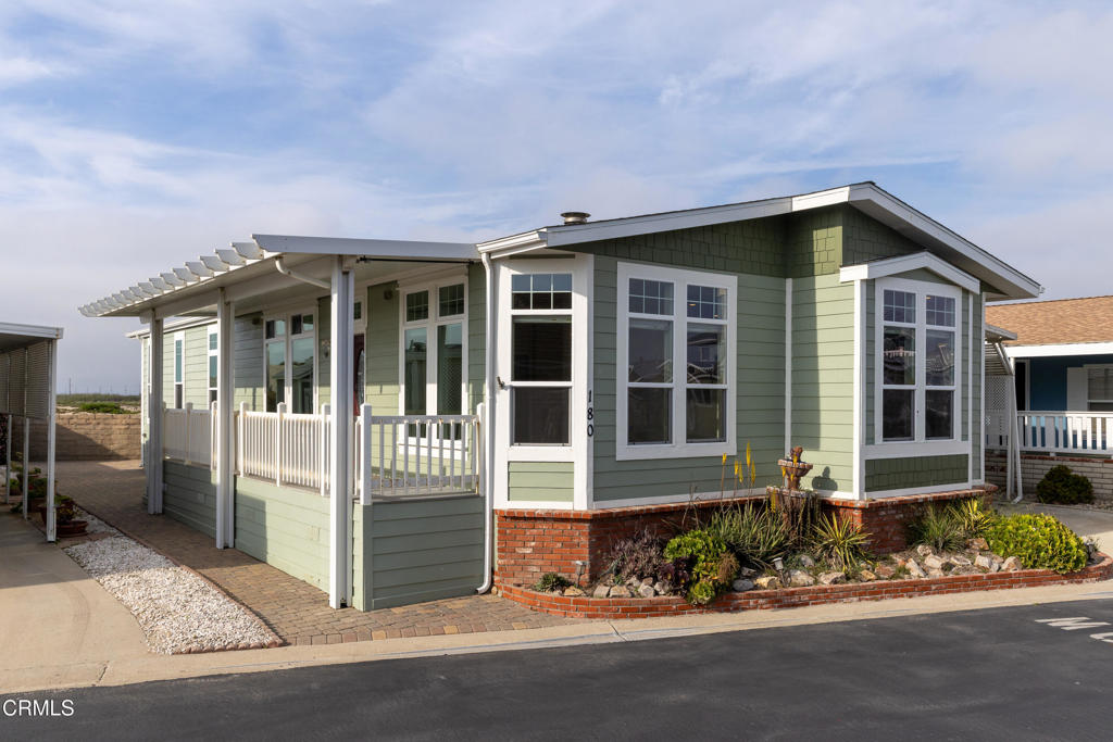 5540 West 5th Street, Unit 180 Oxnard, CA 93035 - Photo 1 of 38 5540 W 5th St #180-1749