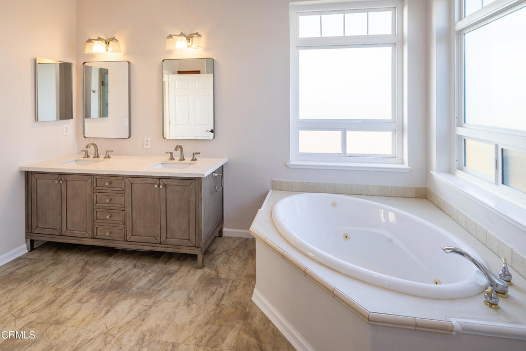 5540 West 5th Street, Unit 180 Oxnard, CA 93035 - Photo 28 of 38 5540 W 5th St #180-1881-HDR
