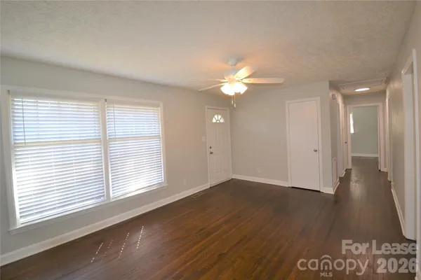 $1,600 | 3844 Crestridge Drive, Charlotte, NC 28217