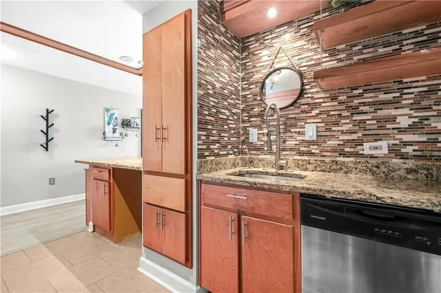 $231,000 | 375 Ralph McGill Boulevard Northeast, Unit 502, Atlanta, GA 30312