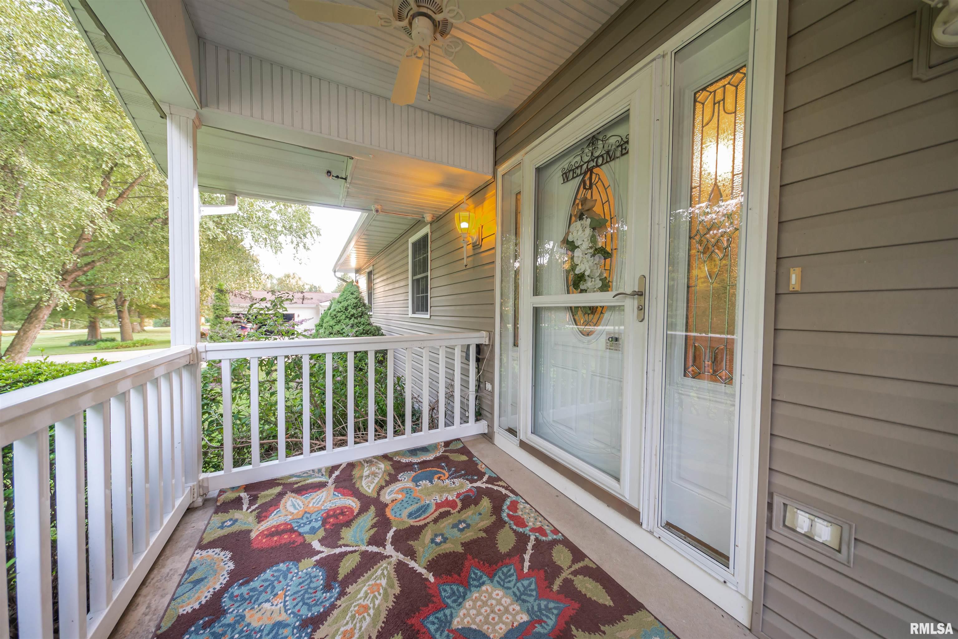 12667 Rend City Road Benton, IL 62812 - Photo 3 of 41