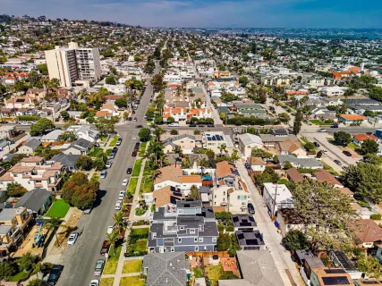 $2,949,999 | 835 Beryl Street, San Diego, CA 92109