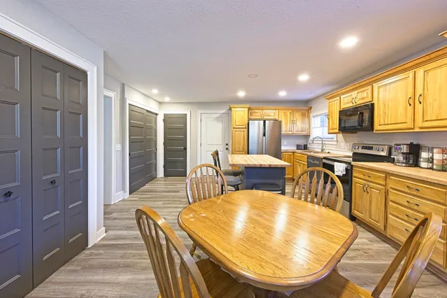 $405,000 | S5687 Old Lake Road, Baraboo, WI 53913