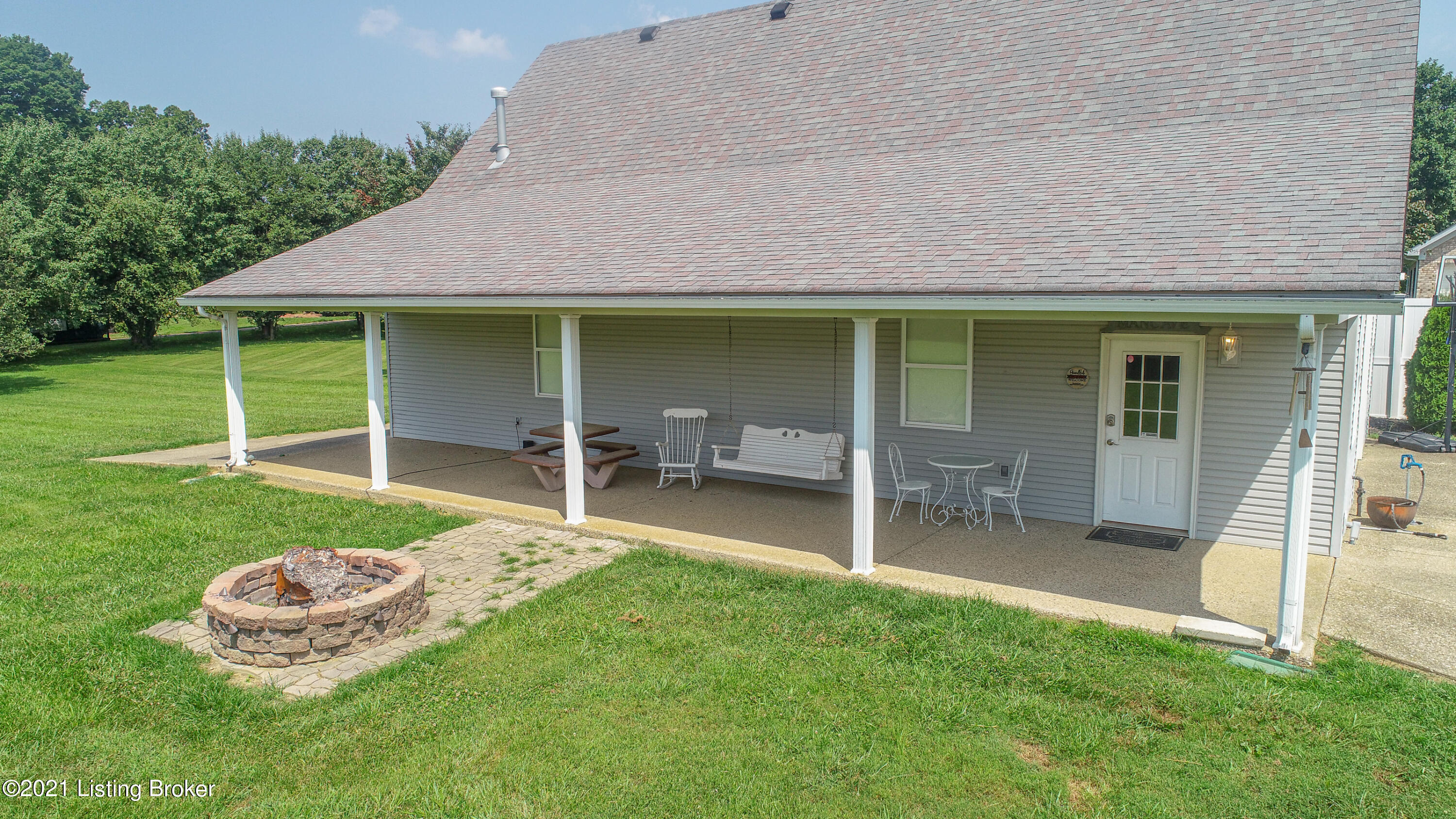 587 West Laurel River Road Shepherdsville, KY 40165 - Photo 60 of 71 Outbuilding covered side porch