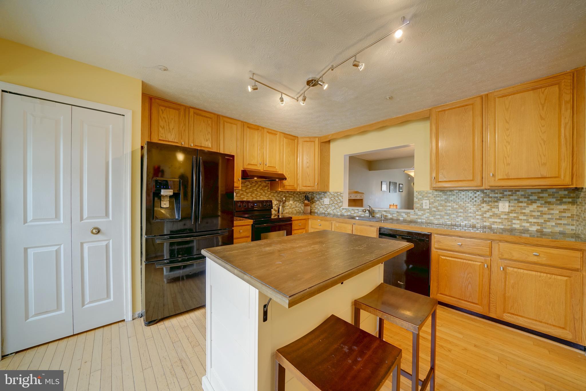 9309 Ridings Way Laurel, MD 20723 - Photo 4 of 60 Gallery Image 4