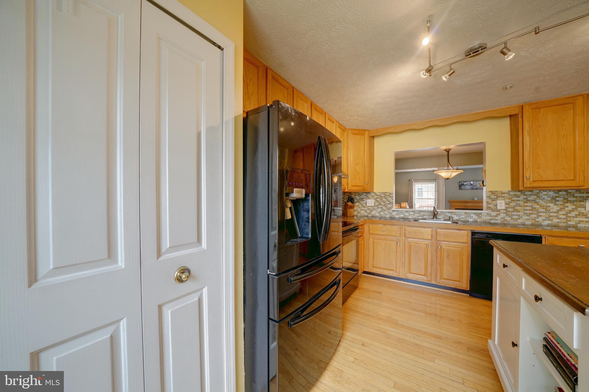 9309 Ridings Way Laurel, MD 20723 - Photo 9 of 60 Gallery Image 9