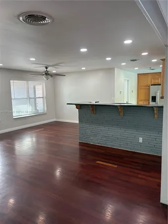 $4,250 | 3617 Cleveland Street, Hollywood, FL 33021