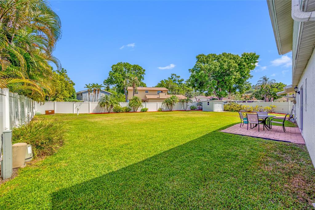 12465 Monarch Circle Seminole, FL 33772 - Photo 4 of 25