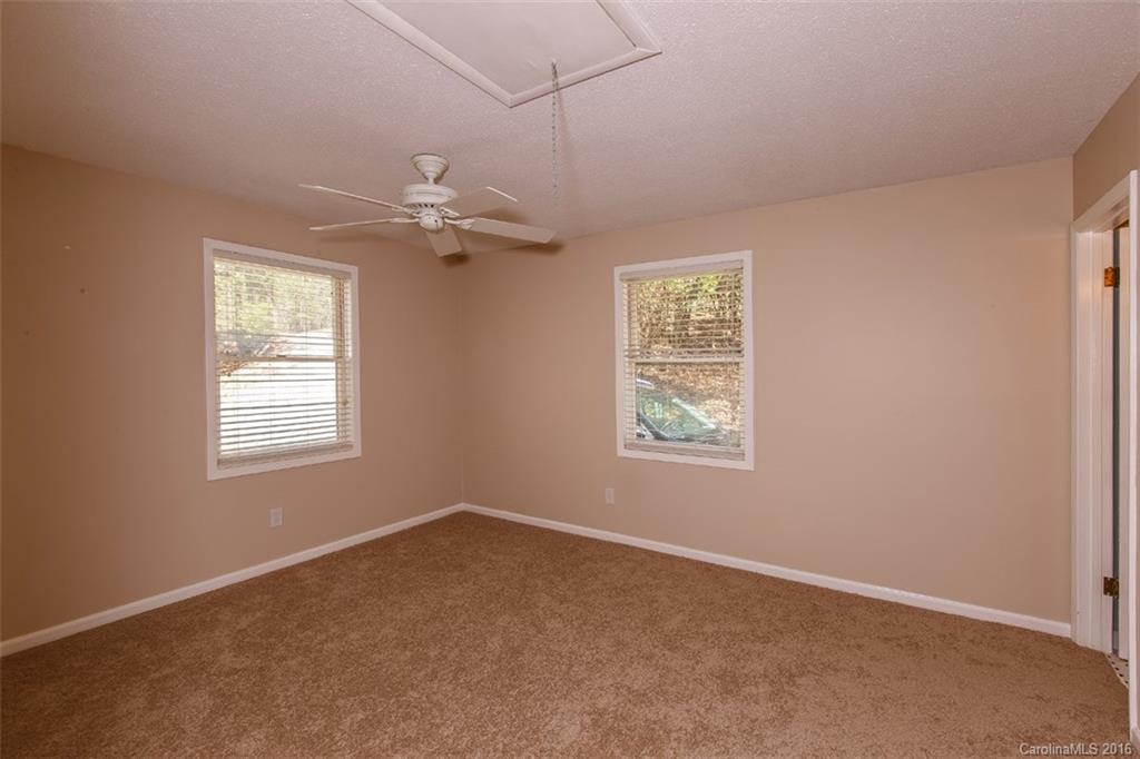 286 Cheulah Road, Unit 1622 Brevard, NC 28712 - Photo 12 of 24 Gallery Image 12