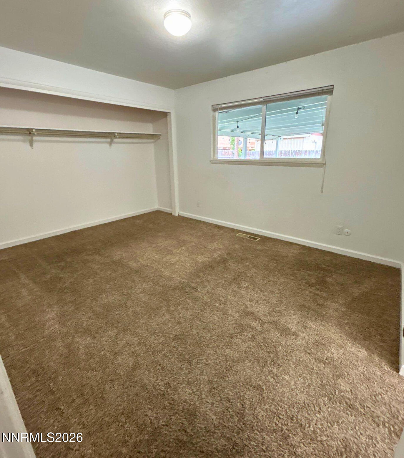 2166 Edgemar Circle Reno, NV 89512 - Photo 5 of 10 0184487a-b6c3-462f-9979-6208d9898835